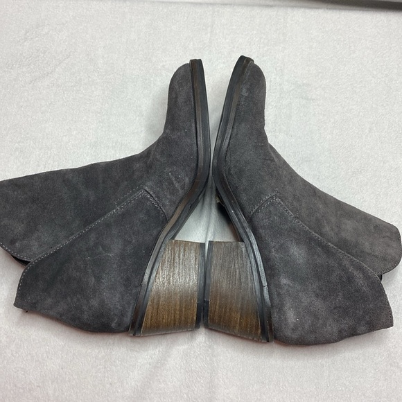 Dolce Vita dark gray booties size 8.5 - Picture 4 of 9